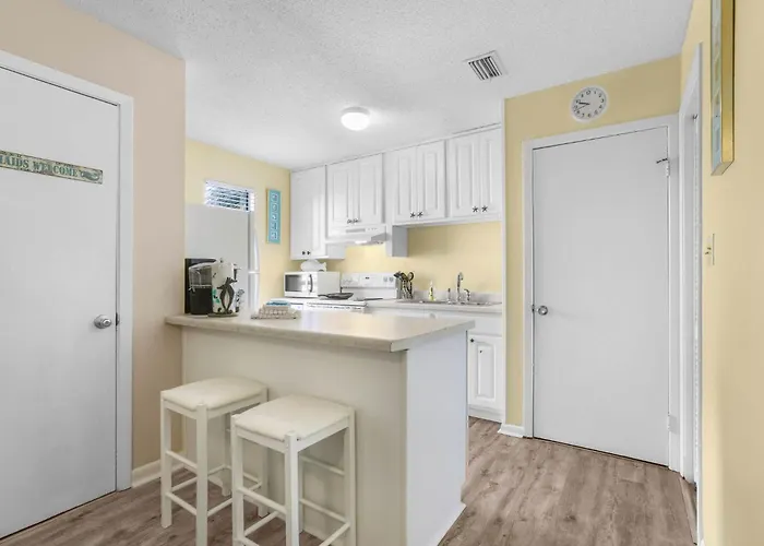 Sea Horse 611- 2 Min Walk 2 Apartment *